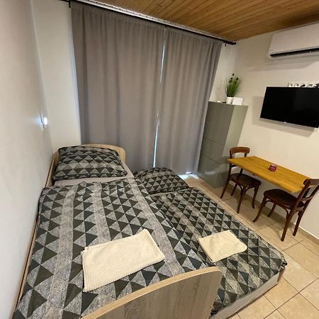 Apartman Mini Stupava Bagian luar foto